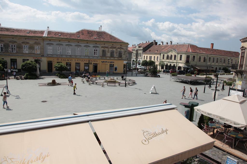 Portre Panzio Hotel Kőszeg Buitenkant foto