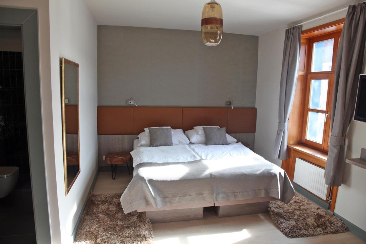 Portre Panzio Hotel Kőszeg Buitenkant foto