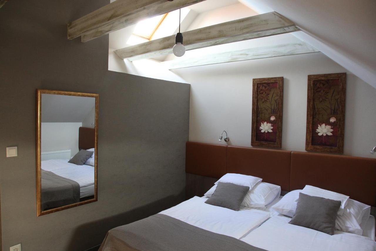 Portre Panzio Hotel Kőszeg Buitenkant foto